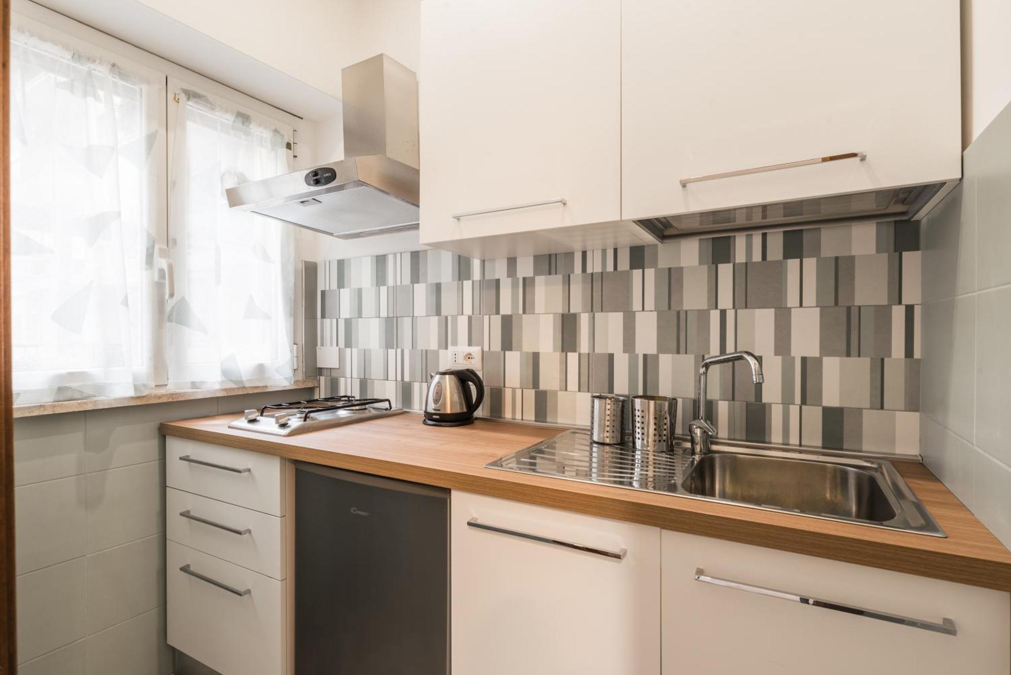 Casetta Fari Metro A Tuscolana Appartement Rome